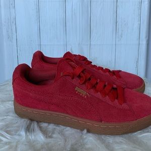 Puma sneakers